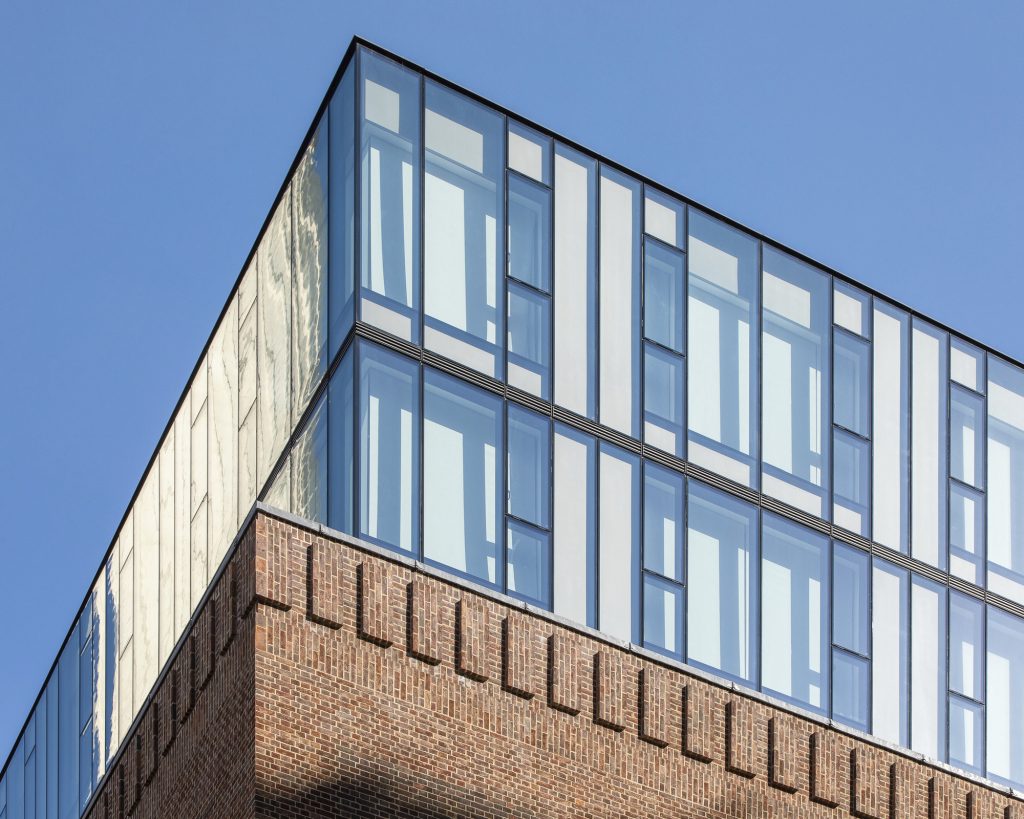  Battersea Power Station