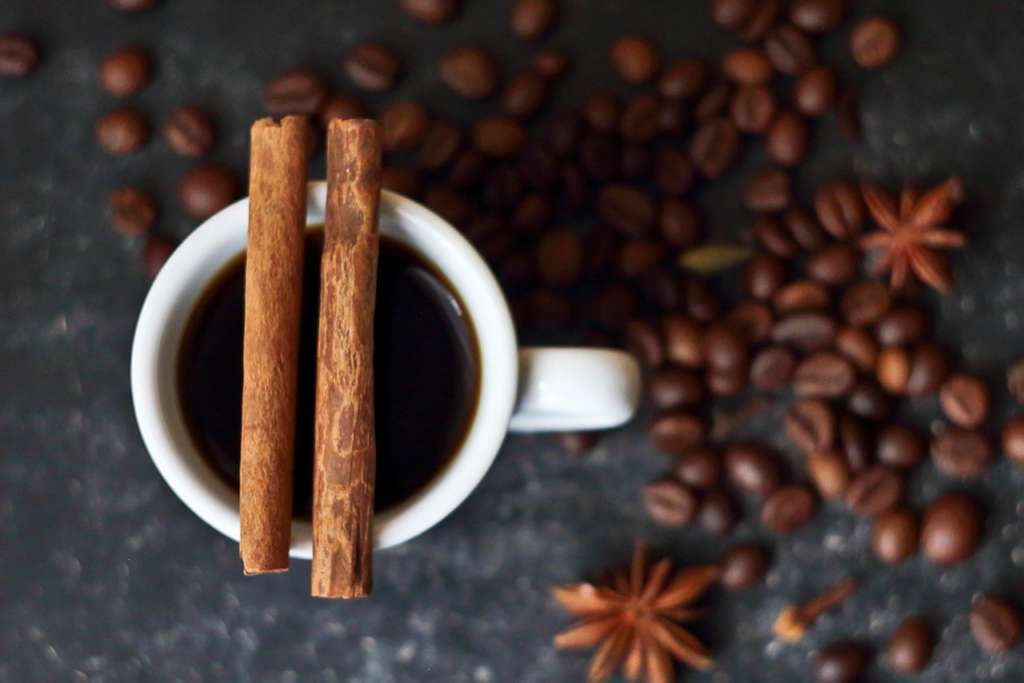 caffè e spezie