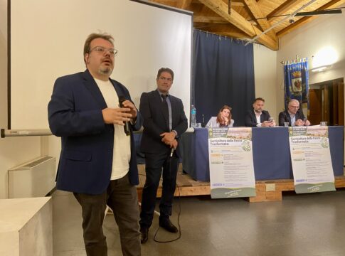 Fumarole nella fascia trasformata, le proposte: spaghi biodegradabili e un impianto per i rifiuti vegetali