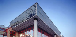 Nuovo vetro riflettente ad alte prestazioni