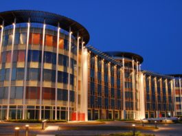 Il nuovo “cuore” logistico di Mantova equipaggiato con sezionali Hörmann