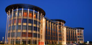 Il nuovo “cuore” logistico di Mantova equipaggiato con sezionali Hörmann