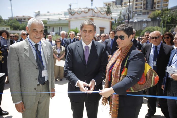 taglio nastro centro Itae