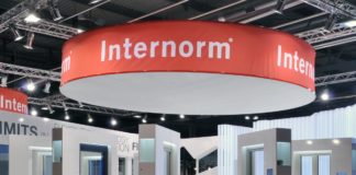Internorm punta su legno/alluminio e PVC. Spazio pure ai portoncini