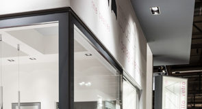 Oltre la trasparenza: nuovo sistema d’angolo per serramenti scorrevoli