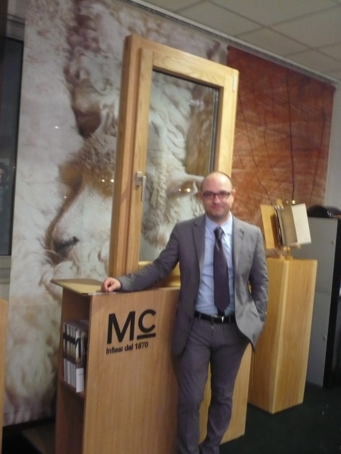 Stefano Cinci alla presentazioe MC Infissi