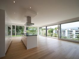 Permette di aprirsi a nuove grandi prospettive. Scorrevoli EKU 170 AS TT