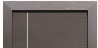 Nuovi modelli porte a battente: stile minimal mixato a nuovi materiali