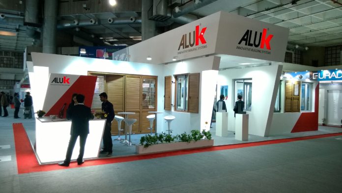 Stand AluK