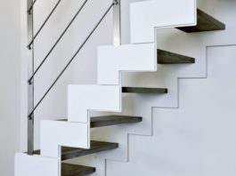 Scale in acciaio: nuova collezione con appeal accattivante a peculiare interpretazione