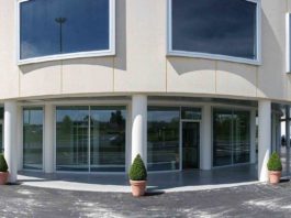 Finstral apre nuova struttura a pochi chilometri da Alessandria introducendo nuovo concept