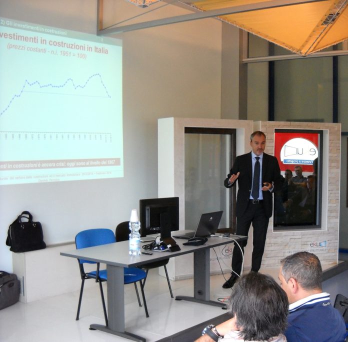 Mauro_Durazzi-Resp_commerciale_Divisione_edilizia