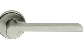 Maniglia per porte e finestre ispirata ai maestri tedeschi degli Anni Ruggenti