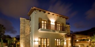 Nuova garanzia Hydroplus Anti Age: 10 anni senza manutenzione esterna dei serramenti in legno