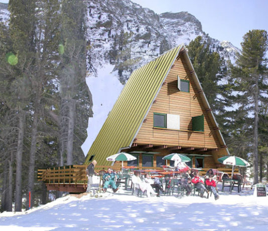 Edificio sperimentale “Casa Capriata”: finestre e portoncino made in Internorm