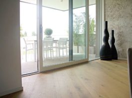 Riduce l’ingombro a favore delle superfici vetrate migliorando la vivibilità dell’ambiente