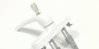 Nuova linea di cremonesi con fissaggio rapido brevettato per aperture esterne/interne