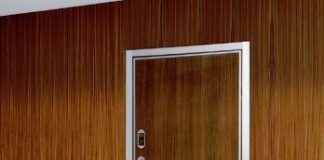 Dal controtelaio alla porta da interni rasomuro . Tutto nella configurazione Wall Security