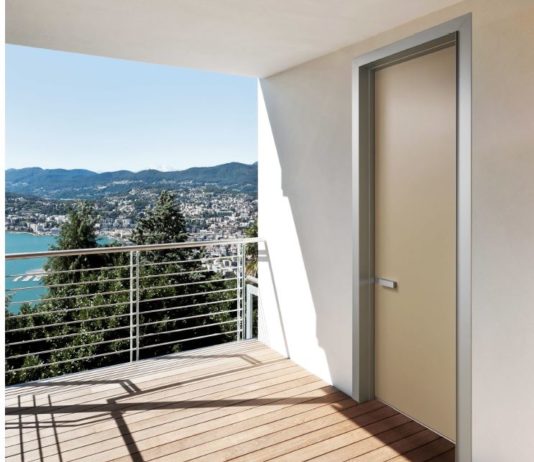 Portoncino d’entrata Shade. Raffinato design con sicurezza antieffrazione di Classe 3