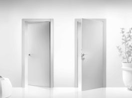 Valorizza la porta, regalando continuità e uniformità all’ambiente. Nuovo telaio filomuro