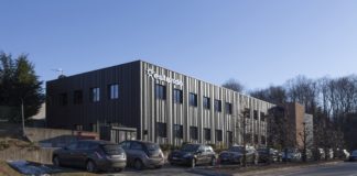 Da magazzino ad uffici ed una facciata ventilata per rimarcarne il cambiamento d’uso