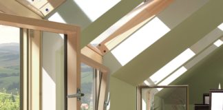 Nuova ed originale finestra ad angolo per mansarda in tre diverse varianti