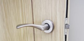 Il legno naturale bello senza trucco. Nuovo fondo-finitura bicomponente all’acqua