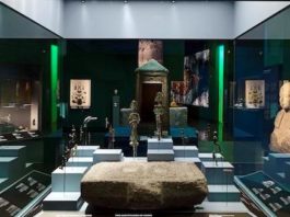 Guardian fornisce il vetro Clarity™ per esposizione itinerante nel Museo Egizio di Parigi