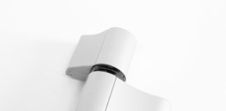 Cerniera pesante per porte con comoda vite di regolazione per la registrazione