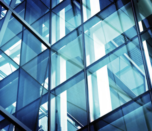 Nuovo vetro stratificato di sicurezza con PVB rigido. Meno spessore nessuna alterazione