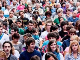 Per scelta o per necessità oltre il 65% dei giovani italiani vive ancora con i genitori