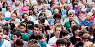 Per scelta o per necessità oltre il 65% dei giovani italiani vive ancora con i genitori