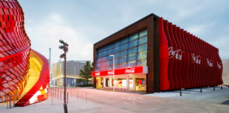 La seconda vita del padiglione Expo di COCA-COLA: un campo da basket per Milano