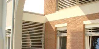 Nuova frangisole e nuove tende tecniche. Ampliata offerta sistemi oscuranti