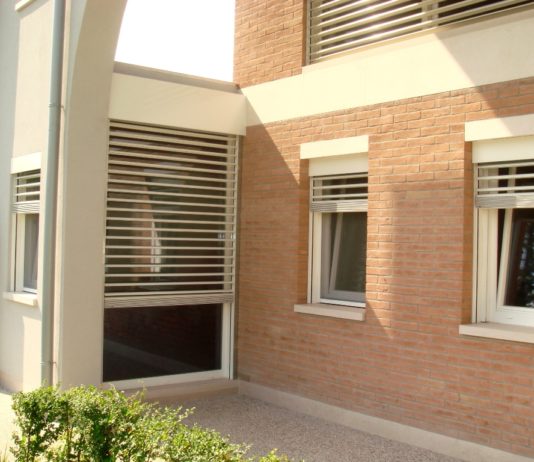 Nuova frangisole e nuove tende tecniche. Ampliata offerta sistemi oscuranti