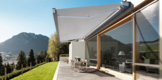 Progettata per essere bella sempre, anche da chiusa. Nuova tenda da sole in 16 configurazioni