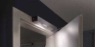 Nuova automazione per porte a battenti con funzioni personalizzabili e combinabili