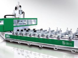 Centro di lavoro “tailor made” per sistemi in legno. 5 assi e 2 unità operatrici contrapposte