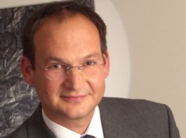 Pure Thomas Vondrak di Internorm tra gli esperti per il Vinyl Sustainability Forum 2016