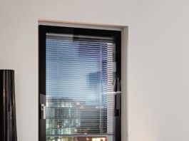 Il serramento di design si veste di “Cristal” e di trasparenza. Sempre elevate le prestazioni