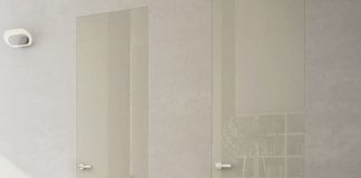 Porte filo muro: dal puro design al mimetismo completo con la parete di fondo