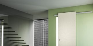 Porte scorrevoli “Special” dall’elegante effetto estetico per nuovi spazi in libertà