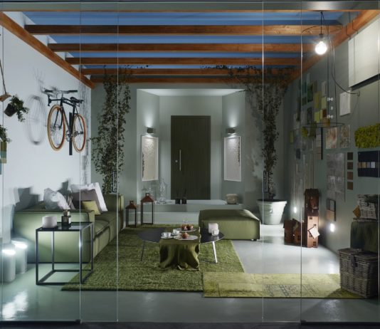 Declinazioni ambientali Color Inside. ll vetro Saint-Gobain Glass dimostra la sua versatilità