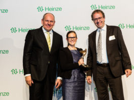 Hörmann vince di nuovo l’oro al concorso Architects’ Darling Award per la sezione portoni