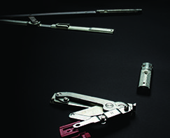 Nuova cerniera a comparsa Fapim: 180°di apertura finestra e fino a 170kg di portata