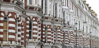 Londra, dopo Brexit scendono valori abitazioni in vendita. Crolla la domanda