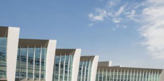 “Connector” di Brussels Airport: di AGC  le vetrate e le partizioni interni della struttura