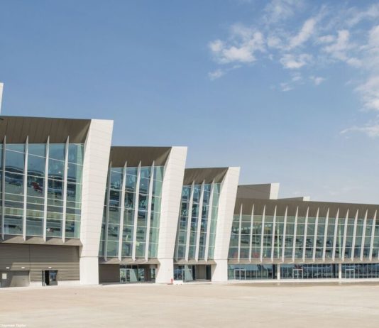 “Connector” di Brussels Airport: di AGC le vetrate e le partizioni interni della struttura