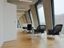 Oltre 200 elementi di Bertolotto nel nuovo trasparente spazio Feltrinelli inaugurato a Milano