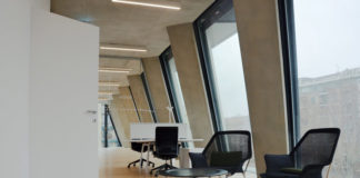 Oltre 200 elementi di Bertolotto nel nuovo trasparente spazio Feltrinelli inaugurato a Milano